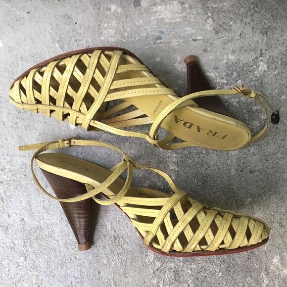 Prada  woven  sandals - Picture 4 of 12